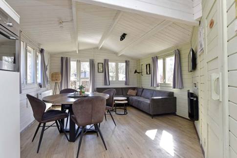 The Woonkamer of Type Buitenverblijf Wellness 4 - nr. 330 in Resort Arcen