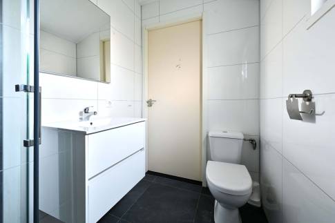 The Badkamer of Type Velthorst 6 - nr. 642 in Resort De Rijp