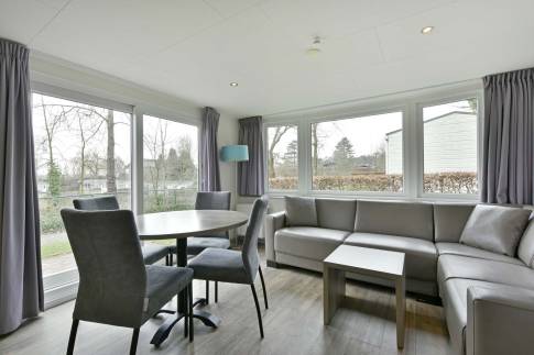 The Woonkamer of Type Buitenverblijf Wellness 4 - nr. 342 in Resort Arcen