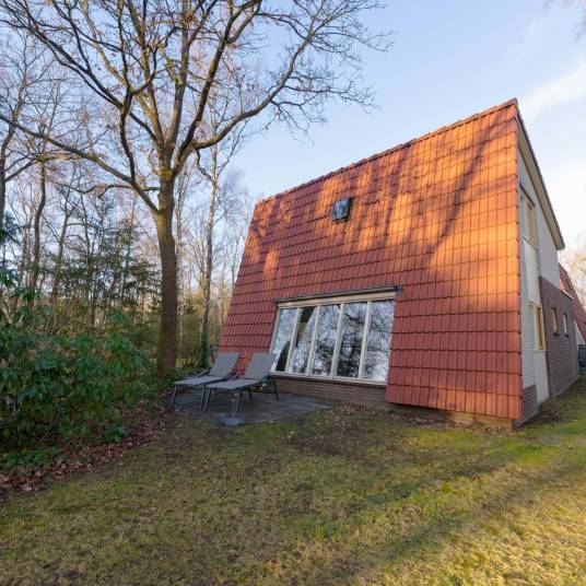 The Buiten of Type Bosvilla Comfort 6-7 - nr. 21 Spirea in Landal Bungalowpark Hoenderloo