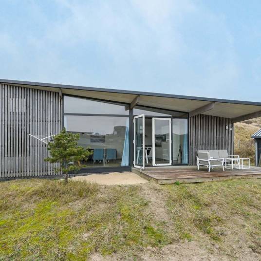 The Buiten of Type Sea House Family 6 - nr. 42 in Landal Bloemendaal aan Zee