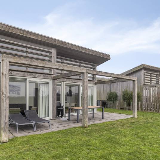 The Buiten of nr. 65 - type Bungalow 6A in Landal Beach Resort en Water Village