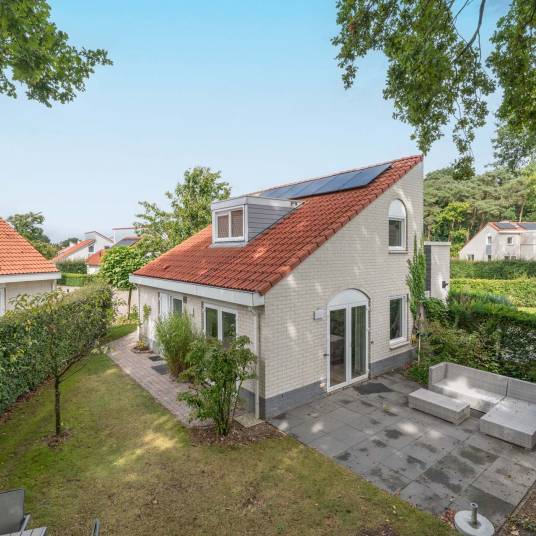 The Buiten of Type Luxe Villa 4B - nr. 183 in Resort Arcen