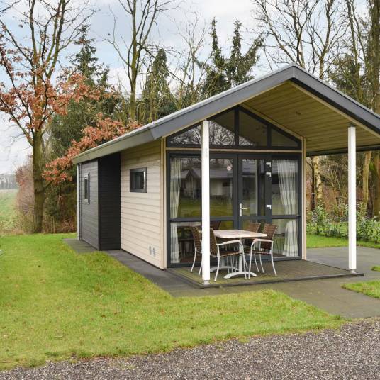 The Buiten of Type Tiny House - nr. 513 in Recreatiepark De Tolplas