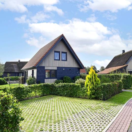 The Buiten of Type Watervilla 6A - nr. 37 in Waterstaete Ossenzijl